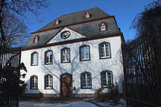 Nachgebautes Stiftsherrenhaus 1770/1948