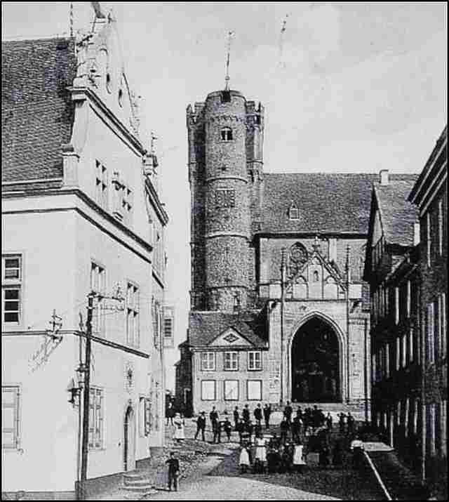 Vorhalle der Kirche – Paradies, 1918