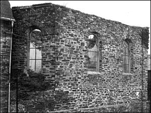 ruin - decayed walls