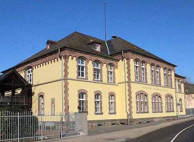Ansicht des ehemaligen Lehrerseminars, heutiges Kurfüst-Balduin-Gymnasium