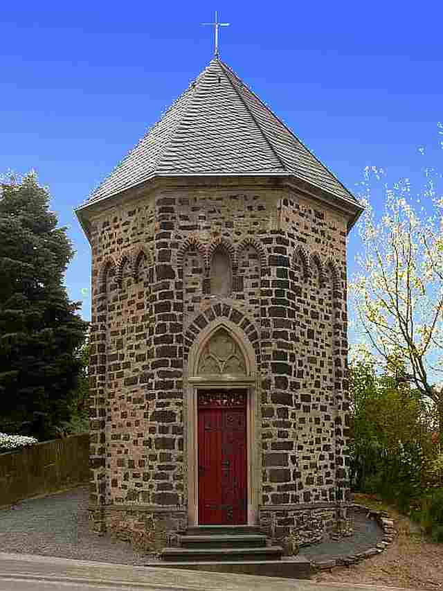 Außenansicht der Kapelle nach der Restaurierung 2008-2010